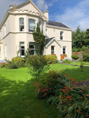 Galway Manor Banba House Sleeps 2-26